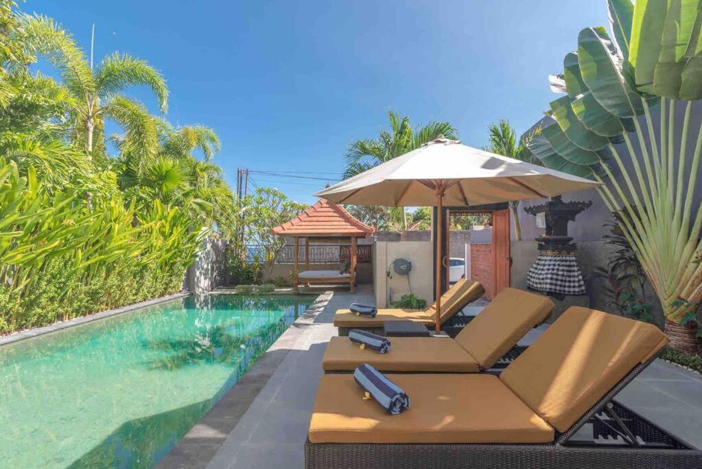 Villa Royal Singaraja  Exterior photo